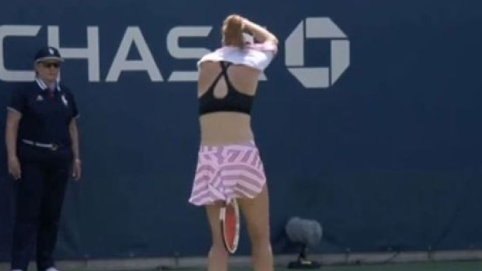 Tennis Player changes her shirt on Court video goes Viral ವೈರಲ್