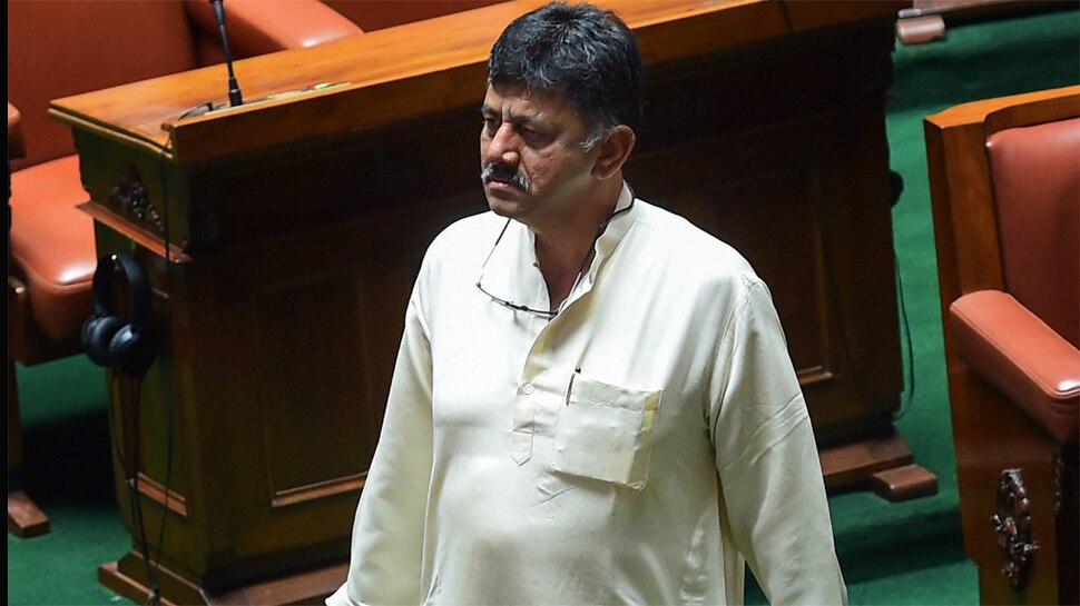ಒಂದೇ ಒಂದು ಪಾನ್ ಅಲ್ಲಾಡಿಸಲಿ ನೋಡೋಣ: ಬಿಜೆಪಿಗೆ ಡಿಕೆಶಿ ಸವಾಲು ಒಂದೇ ಒಂದು ಪಾನ್ ಅಲ್ಲಾಡಿಸಲಿ ನೋಡೋಣ: ಬಿಜೆಪಿಗೆ ಡಿಕೆಶಿ ಸವಾಲು
