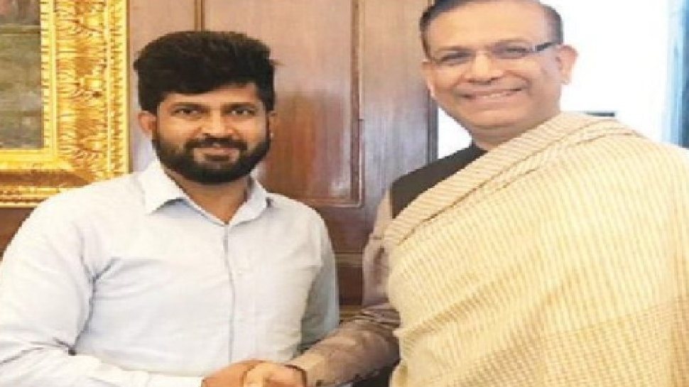ಮೈಸೂರು ವಿಮಾನ ನಿಲ್ದಾಣದಿಂದ 6 ನಗರಗಳಿಗೆ ವಿಮಾನ ಸೇವೆ: ಪ್ರತಾಪ್ ಸಿಂಹ ಮೈಸೂರು ವಿಮಾನ ನಿಲ್ದಾಣದಿಂದ 6 ನಗರಗಳಿಗೆ ವಿಮಾನ ಸೇವೆ: ಪ್ರತಾಪ್ ಸಿಂಹ