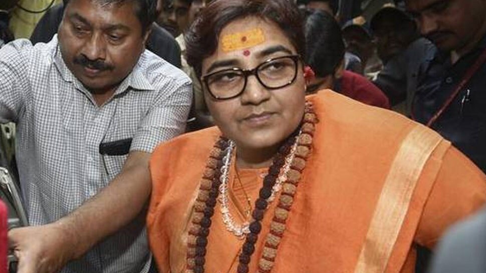 ವಿವಾದಾತ್ಮಕ ಹೇಳಿಕೆ ಬಳಿಕ ಮೌನ ವ್ರತ ಪ್ರತಿಜ್ಞೆ ಮಾಡಿದ ಸಾಧ್ವಿ ಪ್ರಗ್ಯಾ ಸಿಂಗ್ ವಿವಾದಾತ್ಮಕ ಹೇಳಿಕೆ ಬಳಿಕ ಮೌನ ವ್ರತ ಪ್ರತಿಜ್ಞೆ ಮಾಡಿದ ಸಾಧ್ವಿ ಪ್ರಗ್ಯಾ ಸಿಂಗ್
