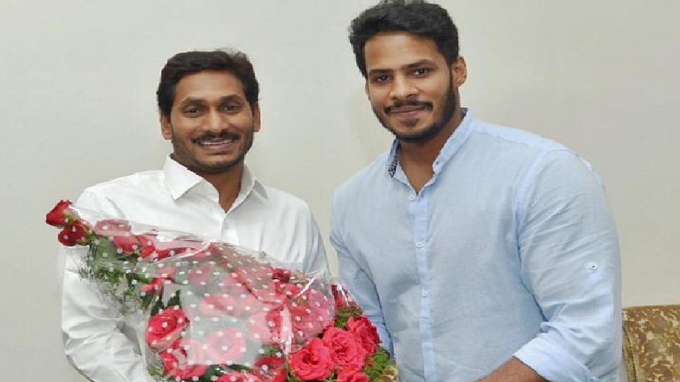 ಆಂಧ್ರದಲ್ಲಿ ಸಿಎಂ ಜಗನ್ ರೆಡ್ಡಿ ಭೇಟಿಯಾದ ನಿಖಿಲ್ ಕುಮಾರಸ್ವಾಮಿ! ಆಂಧ್ರದಲ್ಲಿ ಸಿಎಂ ಜಗನ್ ರೆಡ್ಡಿ ಭೇಟಿಯಾದ ನಿಖಿಲ್ ಕುಮಾರಸ್ವಾಮಿ!
