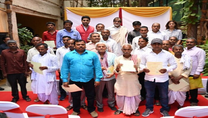 ಈ ರಾಜ್ಯದ 2100 ರೈತರ ಸಾಲ ತೀರಿಸಿದ ಅಮಿತಾಬ್ ಬಚ್ಚನ್ ..! ಈ ರಾಜ್ಯದ 2100 ರೈತರ ಸಾಲ ತೀರಿಸಿದ ಅಮಿತಾಬ್ ಬಚ್ಚನ್ ..!