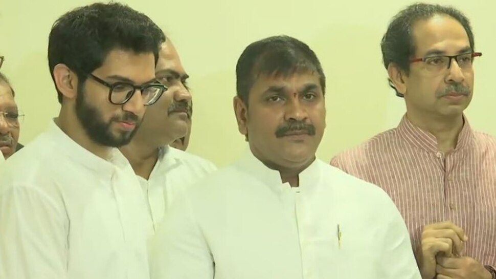 ಮುಂಬೈ ಎನ್ಸಿಪಿ ಅಧ್ಯಕ್ಷ ಸಚಿನ್ ಅಹಿರ್ ಶಿವಸೇನೆಗೆ ಸೇರ್ಪಡೆ ಮುಂಬೈ ಎನ್ಸಿಪಿ ಅಧ್ಯಕ್ಷ ಸಚಿನ್ ಅಹಿರ್ ಶಿವಸೇನೆಗೆ ಸೇರ್ಪಡೆ