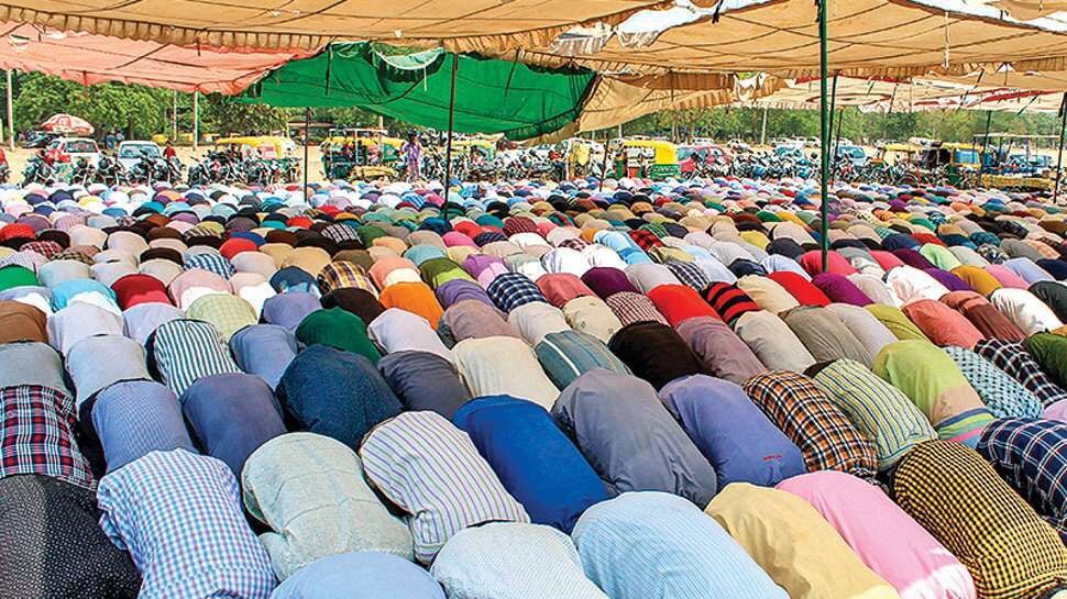 ಉತ್ತರ ಪ್ರದೇಶ: ಸಾರ್ವಜನಿಕ ಸ್ಥಳಗಳಲ್ಲಿ ನಮಾಜ್ಗೆ ನಿಷೇಧ! ಉತ್ತರ ಪ್ರದೇಶ: ಸಾರ್ವಜನಿಕ ಸ್ಥಳಗಳಲ್ಲಿ ನಮಾಜ್ಗೆ ನಿಷೇಧ!