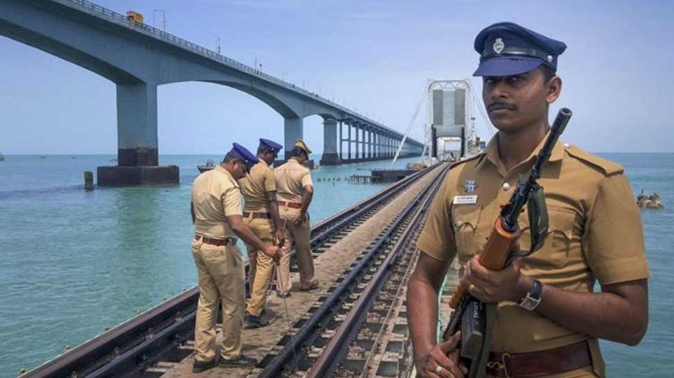 ಸಮುದ್ರದ ಮಾರ್ಗವಾಗಿ ಉಗ್ರರು ತಮಿಳುನಾಡಿಗೆ ಪ್ರವೇಶಿಸಿರುವ ಮಾಹಿತಿ; ಹೈ ಅಲರ್ಟ್ ಘೋಷಣೆ ಸಮುದ್ರದ ಮಾರ್ಗವಾಗಿ ಉಗ್ರರು ತಮಿಳುನಾಡಿಗೆ ಪ್ರವೇಶಿಸಿರುವ ಮಾಹಿತಿ; ಹೈ ಅಲರ್ಟ್ ಘೋಷಣೆ
