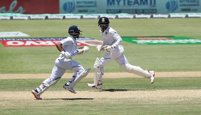 WI vs IND, 1st Test: ಕೆರೆಬಿಯನ್ನರ ದಾಳಿಗೆ ತತ್ತರಿಸಿದ ಭಾರತಕ್ಕೆ ರಹಾನೆ ಆಸರೆ WI vs IND, 1st Test: ಕೆರೆಬಿಯನ್ನರ ದಾಳಿಗೆ ತತ್ತರಿಸಿದ ಭಾರತಕ್ಕೆ ರಹಾನೆ ಆಸರೆ