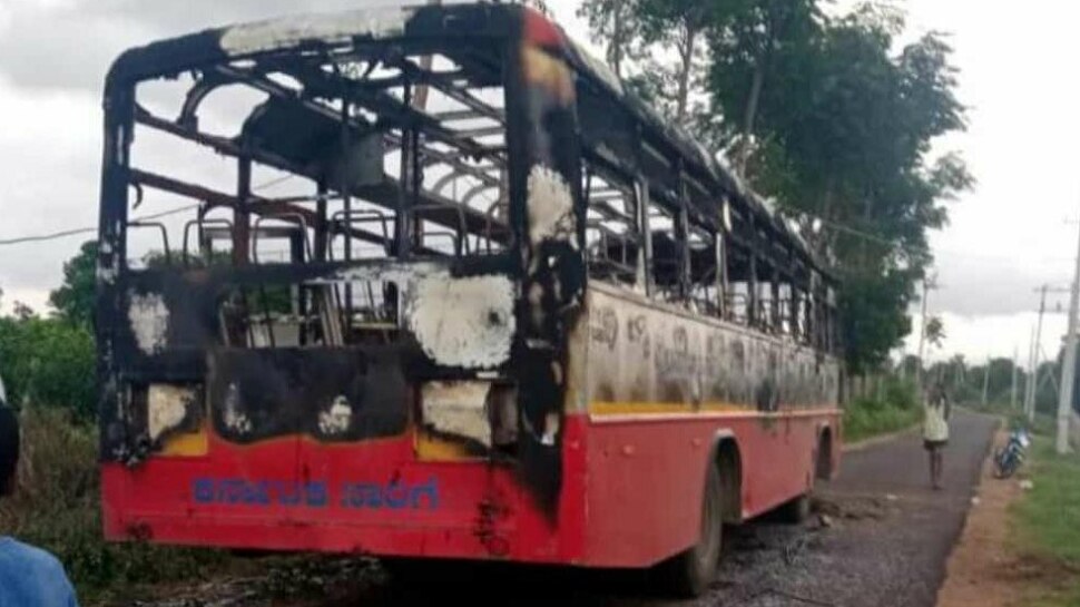 ಬೆಂಗಳೂರು-ಕನಕಪುರ ಮಾರ್ಗದಲ್ಲಿ ಕೆಎಸ್ಆರ್ಟಿಸಿ ಬಸ್ ಸಂಚಾರ ಸ್ಥಗಿತ ಬೆಂಗಳೂರು-ಕನಕಪುರ ಮಾರ್ಗದಲ್ಲಿ ಕೆಎಸ್ಆರ್ಟಿಸಿ ಬಸ್ ಸಂಚಾರ ಸ್ಥಗಿತ