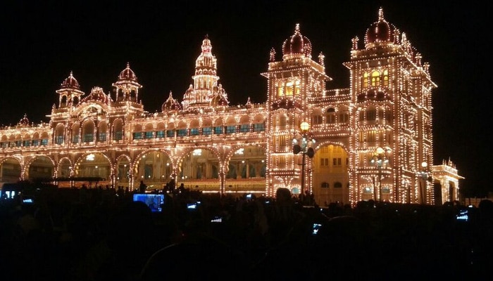 ನಾಡಹಬ್ಬ 'ದಸರಾ' ಉತ್ಸವಕ್ಕೆ ನಾಳೆ ವಿದ್ಯುಕ್ತ ಚಾಲನೆ ನಾಡಹಬ್ಬ 'ದಸರಾ' ಉತ್ಸವಕ್ಕೆ ನಾಳೆ ವಿದ್ಯುಕ್ತ ಚಾಲನೆ