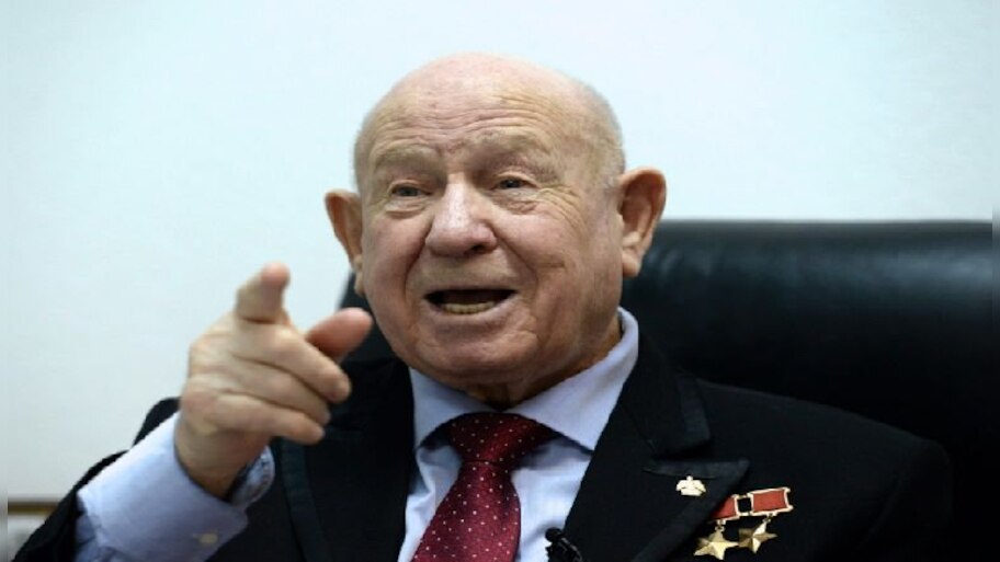 Alexei Leonov, the first human to walk in space 54 years ago, has died ...