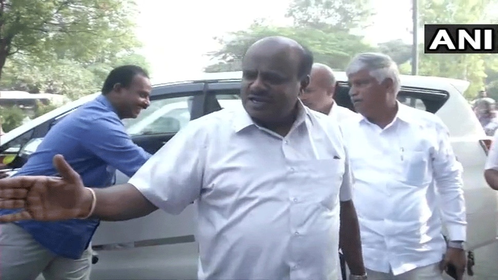 ಡಿಕೆಶಿ ಭೇಟಿಗಾಗಿ ತಿಹಾರ್ ಜೈಲಿಗೆ ಆಗಮಿಸಿದ ಹೆಚ್ಡಿಕೆ ಡಿಕೆಶಿ ಭೇಟಿಗಾಗಿ ತಿಹಾರ್ ಜೈಲಿಗೆ ಆಗಮಿಸಿದ ಹೆಚ್ಡಿಕೆ