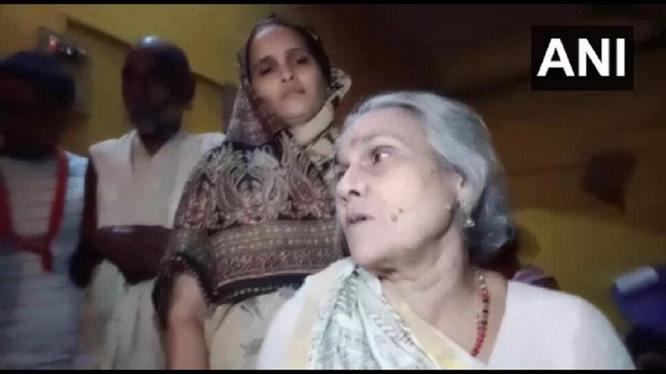 ನನ್ನ ಮಗನನ್ನು ಕೊಂದವರನ್ನು ಗಲ್ಲಿಗೇರಿಸಬೇಕು: ಕಮಲೇಶ್ ತಿವಾರಿ ತಾಯಿ ನನ್ನ ಮಗನನ್ನು ಕೊಂದವರನ್ನು ಗಲ್ಲಿಗೇರಿಸಬೇಕು: ಕಮಲೇಶ್ ತಿವಾರಿ ತಾಯಿ