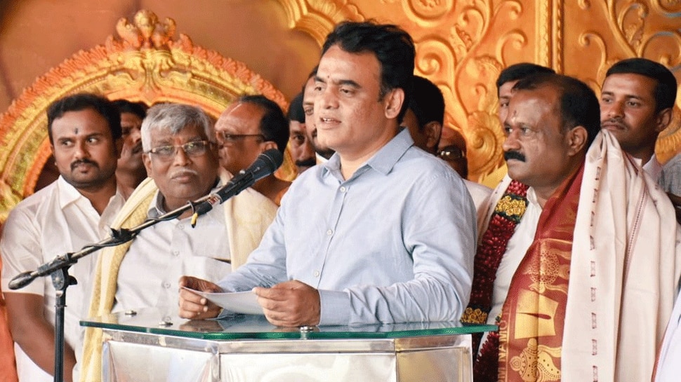 ಬಿಎಸ್ವೈ ರಾಜೀನಾಮೆ ಕೊಡ್ತಾರೆ ಎಂದಿದ್ದವರೇ... ರಾಜೀನಾಮೆ ಕೊಡುವಂತಾಯಿತು! ಬಿಎಸ್ವೈ ರಾಜೀನಾಮೆ ಕೊಡ್ತಾರೆ ಎಂದಿದ್ದವರೇ... ರಾಜೀನಾಮೆ ಕೊಡುವಂತಾಯಿತು!