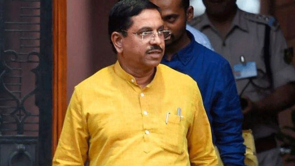 ಧಾರವಾಡ ಜಿಲ್ಲೆಯಲ್ಲಿ ಹೆಸರು, ಉದ್ದು ಖರೀದಿ ಕೇಂದ್ರ ತೆರೆಯಲು ಕೇಂದ್ರ ಸರ್ಕಾರ ಒಪ್ಪಿಗೆ- ಪ್ರಹ್ಲಾದ್ ಜೋಶಿ ಧಾರವಾಡ ಜಿಲ್ಲೆಯಲ್ಲಿ ಹೆಸರು, ಉದ್ದು ಖರೀದಿ ಕೇಂದ್ರ ತೆರೆಯಲು ಕೇಂದ್ರ ಸರ್ಕಾರ ಒಪ್ಪಿಗೆ- ಪ್ರಹ್ಲಾದ್ ಜೋಶಿ