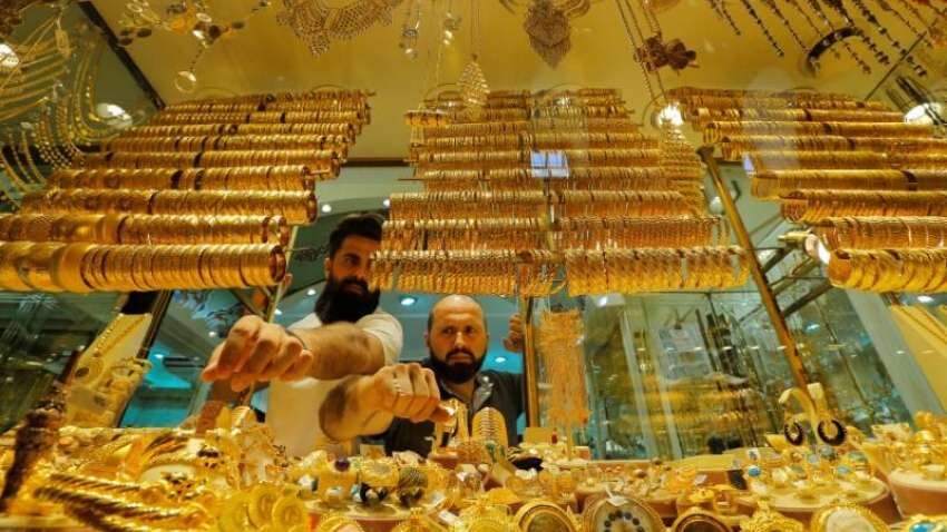 Gold Price Today: ಚಿನ್ನ ಖರೀದಿಸಲು ಬಯಸುವವರಿಗೊಂದು ಮಹತ್ವದ ಮಾಹಿತಿ, ಚಿನ್ನ-ಬೆಳ್ಳಿ ಬೆಲೆಯಲ್ಲಿ ಭಾರಿ ಕುಸಿತ Gold Price Today: ಚಿನ್ನ ಖರೀದಿಸಲು ಬಯಸುವವರಿಗೊಂದು ಮಹತ್ವದ ಮಾಹಿತಿ, ಚಿನ್ನ-ಬೆಳ್ಳಿ ಬೆಲೆಯಲ್ಲಿ ಭಾರಿ ಕುಸಿತ
