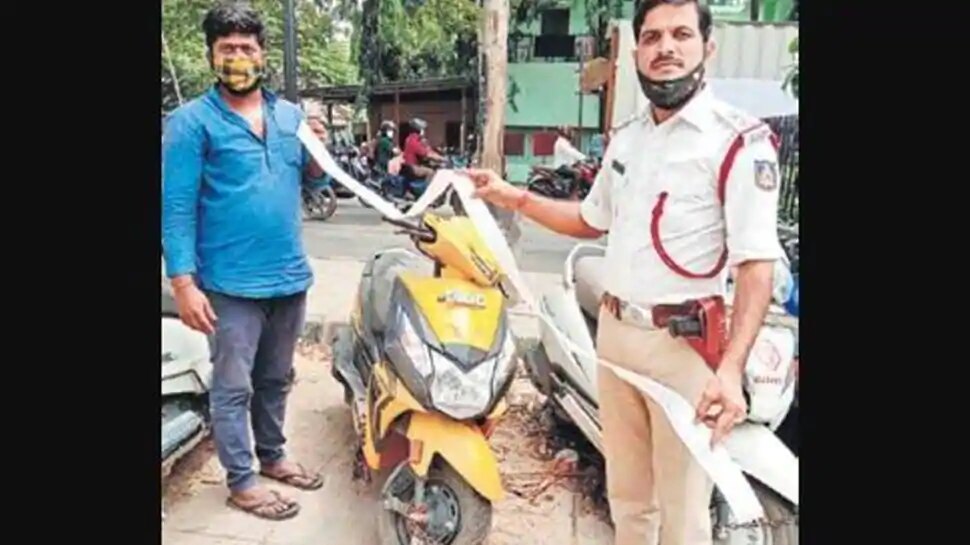 ಟ್ರಾಫಿಕ್ ಉಲ್ಲಂಘಿಸಿದ ಬೆಂಗಳೂರಿನ ತರಕಾರಿ ಮಾರಾಟಗಾರನಿಗೆ 42 ಸಾವಿರ ರೂ ದಂಡ...! ಟ್ರಾಫಿಕ್ ಉಲ್ಲಂಘಿಸಿದ ಬೆಂಗಳೂರಿನ ತರಕಾರಿ ಮಾರಾಟಗಾರನಿಗೆ 42 ಸಾವಿರ ರೂ ದಂಡ...!