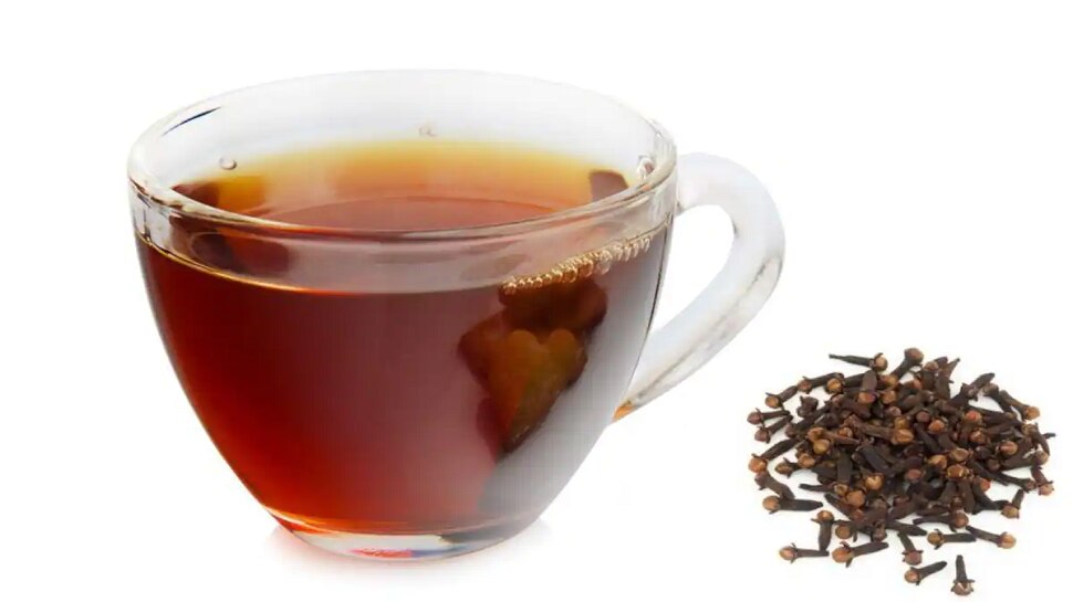 clove-health-benefits-two-cloves-mixed-with-hot-water-before-going-to