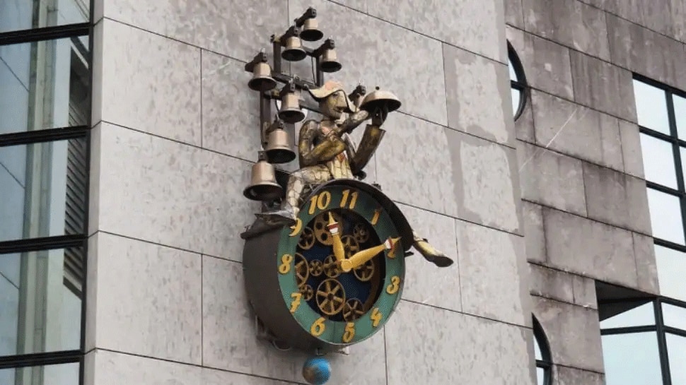 Wall Clock Vastu Vastu Tips To Follow And To Avoid For Wall Clock