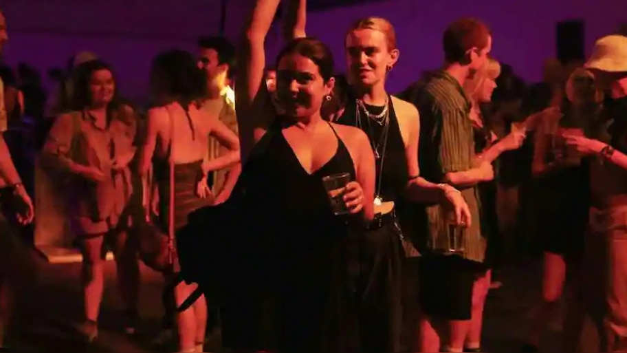 Study:why women who wear less clothing on nights out dont get cold ...