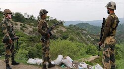 BSF Soldier: ಸಹೋದ್ಯೋಗಿಗಳ ಮೇಲೆ ಭೀಕರ ಗುಂಡಿನ ದಾಳಿ! 5 ಬಿಎಸ್‌ಎಫ್ ಯೋಧರ ದುರ್ಮರಣ 