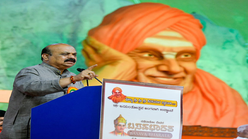 cm-basavaraja-bommai-sri-sivakumara-swamiji-name-for-mid-day-meal