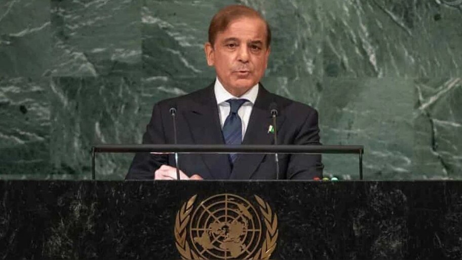 The Prime Minister of Pakistan raised the issue of Kashmir again in the ...