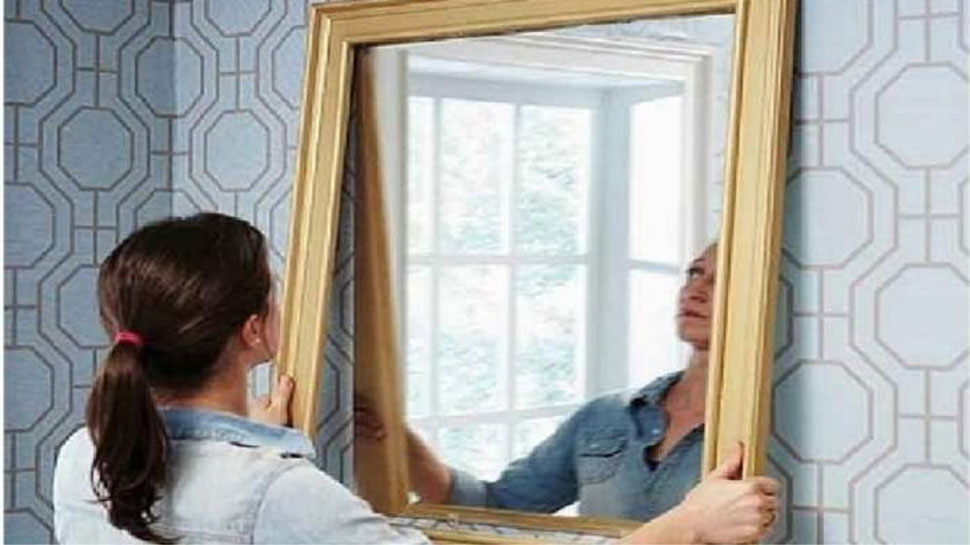 what kind of a mirror should be kept in house ಮನೆಯಲ್ಲಿ ಈ ರೀತಿಯ ಕನ್ನಡಿ