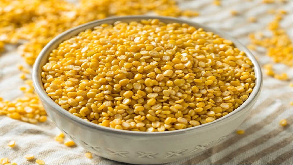 health-tips-consuming-yellow-moong-dal-will-get-rid-of-these-diseases