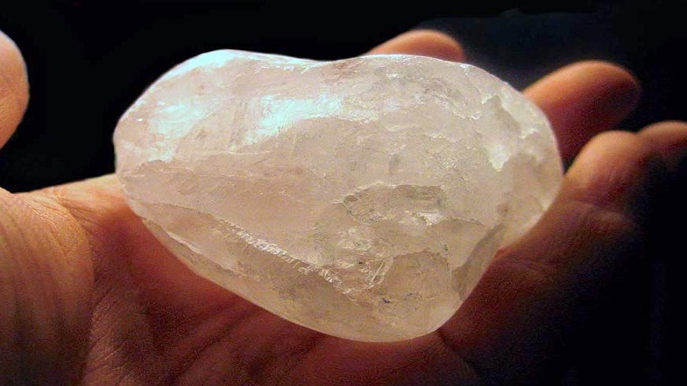 This easy remedy of alum will solve this problem of married life Alum Benefits ಹರಳೆಣ್ಣೆಯ ಈ