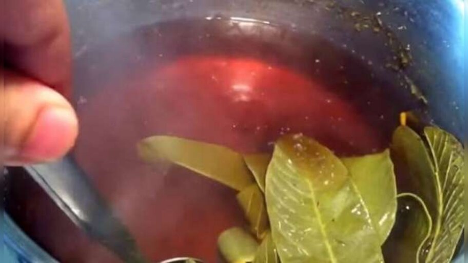 Diabetes: benefits of dribnking juice of boiled guava leaves health ...