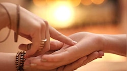 Palmistry: ಕೈನಲ್ಲಿ ಈ ರೇಖೆ ಹೊಂದಿರುವವರಿಗೆ ಸಂಪತ್ತಿನ ಜೊತೆಗೆ ಸರ್ಕಾರಿ ನೌಕರಿ ಭಾಗ್ಯ!  