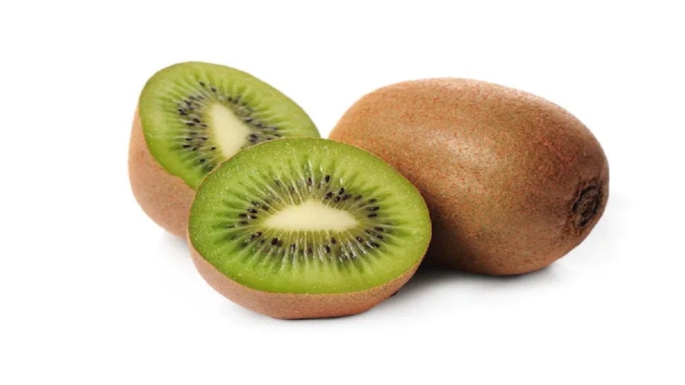 Here is how to use Kiwi fruit for glowing face ಮುಖದ ಕಾಂತಿಗಾಗಿ ಕಿವಿ