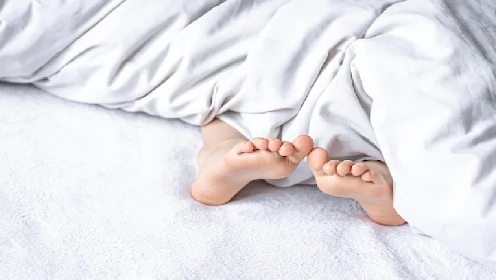 vastu tips about sleeping be careful if you sleep with your feet in