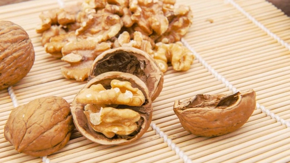 Walnut is the best remedies for this deadly disease ಈ ಮಾರಕ ರೋಗಕ್ಕೆ