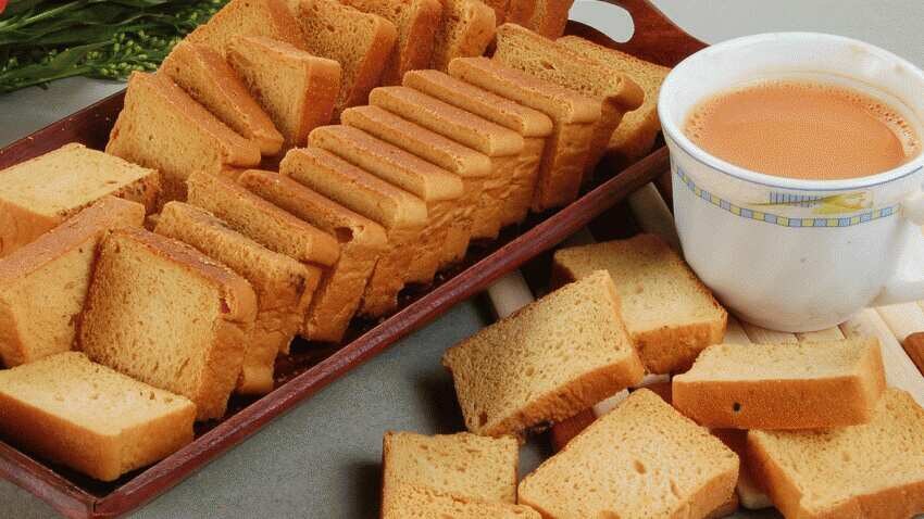 you also have practice of eating rusk with tea, read this story ಚಹಾ ...