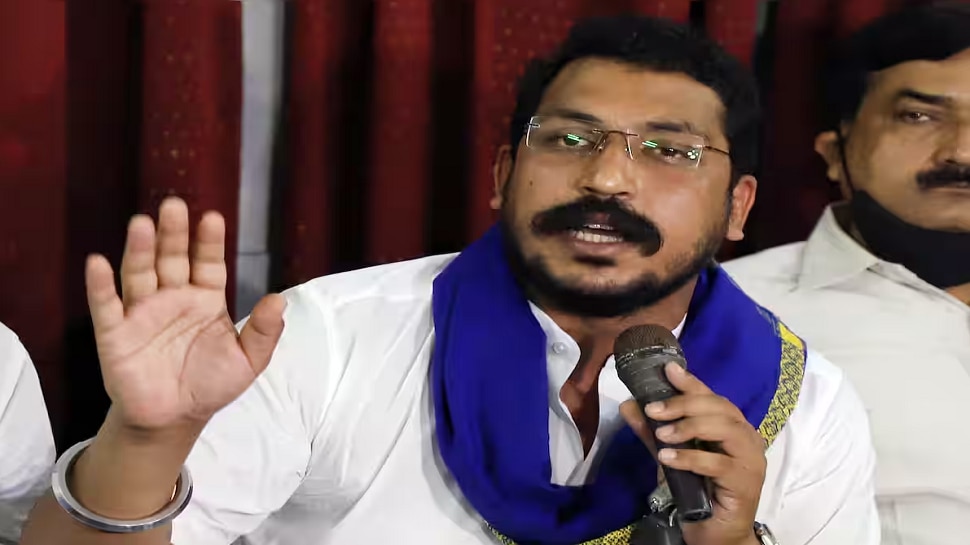 Chandrashekhar Azad Ravan, the chief of the Bhim Army, was shot at in ...