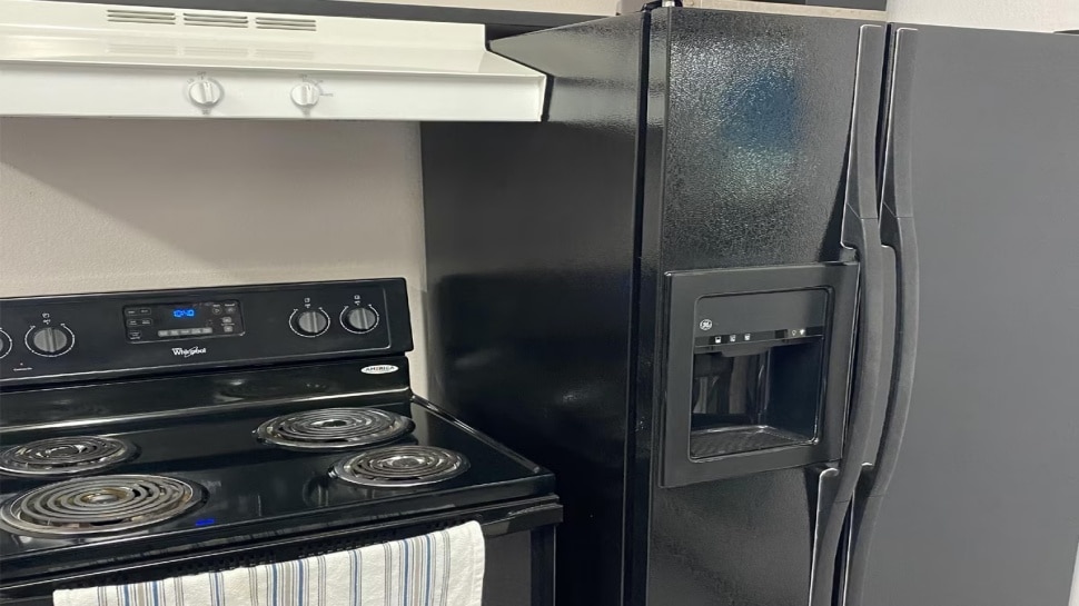 can we keep fridge near stove know the answer here ಫ್ರಿಜ್ ಅನ್ನು ಸ್ಟೌವ್