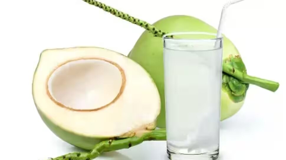 amazing benefits og drinking tender coconut daily ತೂಕ ಇಳಿಕೆಯಿಂದ ಹೈಡ್ರೇಶನ್ ವರೆಗೆ ಪ್ರಯೋಜನಕಾರಿ ಈ