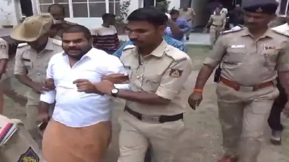 Karnataka Congress Slams BJP Over BJP leader Manikant Rathod ...