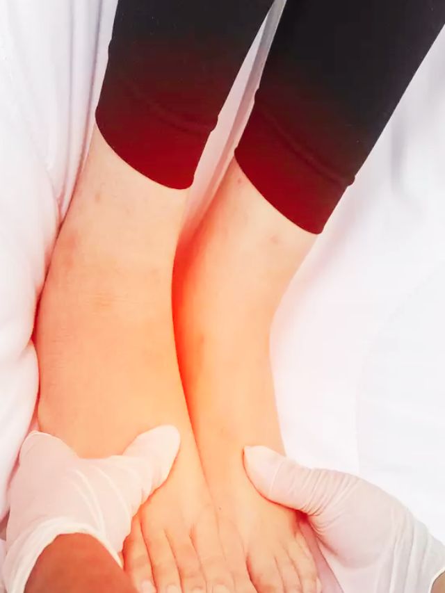 Best home remedy to reduce swelling in feet ಪಾದಗಳಲ್ಲಿ ಊತವನ್ನು ಕಡಿಮೆ
