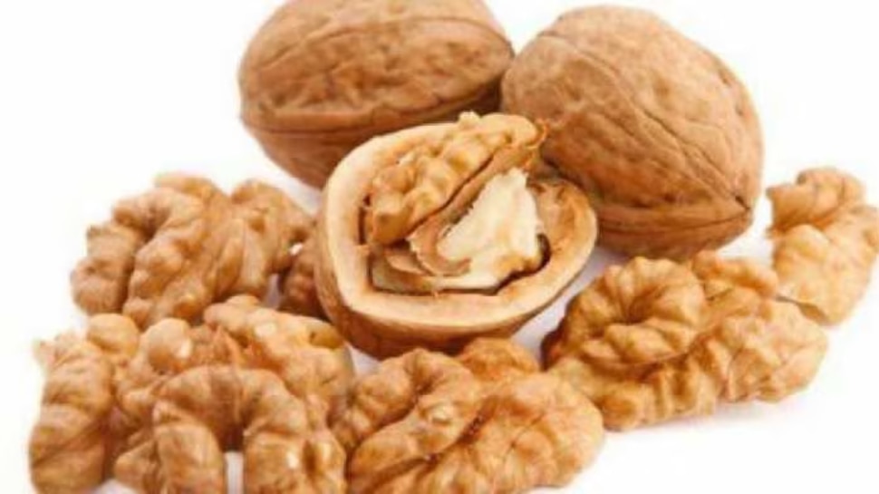 Health Tips Amazing Health Benefits Of Walnuts and Akhrot eating
