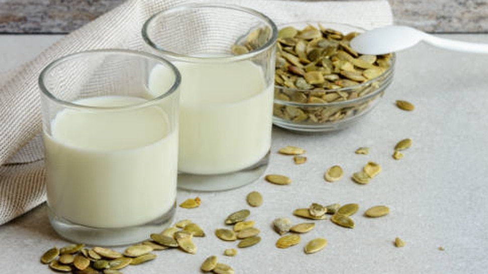 Milk With Pumpkin Seeds health benefits ಹಾಲು ಕುಂಬಳಕಾಯಿ ಬೀಜ ಸೇವನೆಯ ಪ್ರಯೋಜನ Health News in Kannada