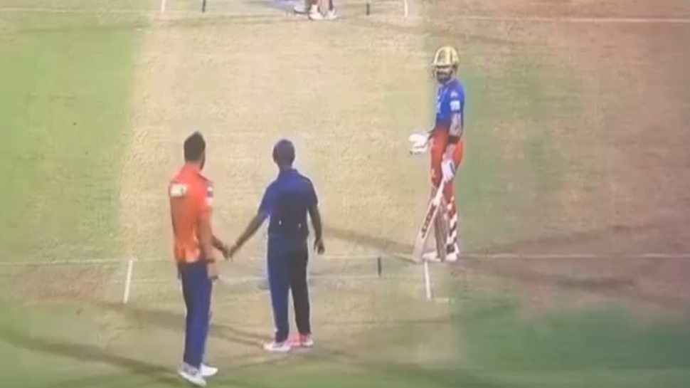 Virat Kohli Abuses Punjab Kings Spinner Harpreet Brar | ಹರ್‌ಪ್ರೀತ್ ...