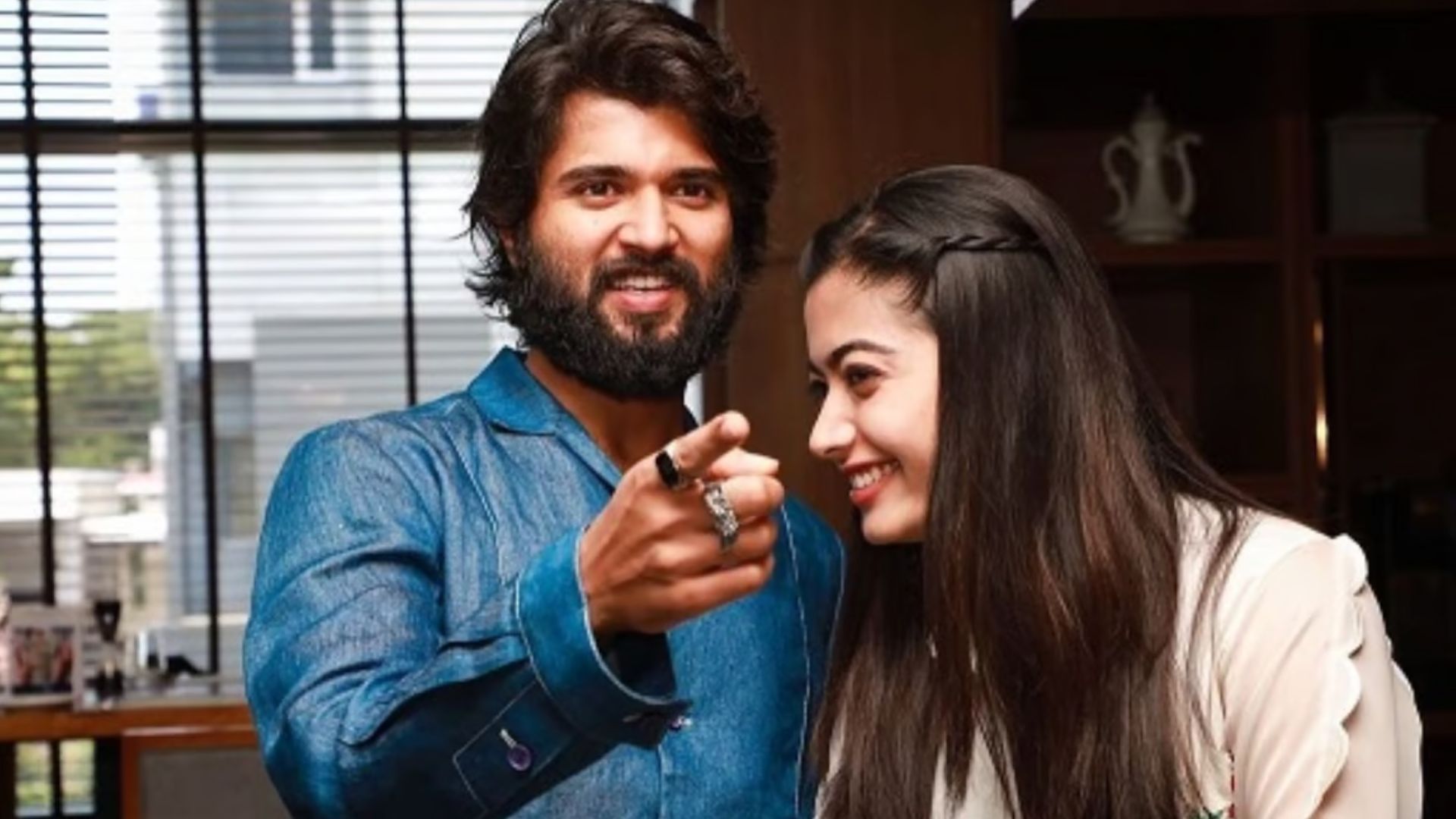 South Actor Vijay Devarakonda Speaks About His Relationship | Vijay ...