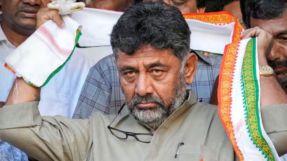 ಕುಮಾರಸ್ವಾಮಿ ನನಗೆ ಮರ್ಯಾದೆ ಕೊಟ್ಟರೆ, ನಾನು ಅವರಿಗೆ ಮರ್ಯಾದೆ ಕೊಡುತ್ತೇನೆ: ಡಿಸಿಎಂ ಡಿ.ಕೆ. ಶಿವಕುಮಾರ್