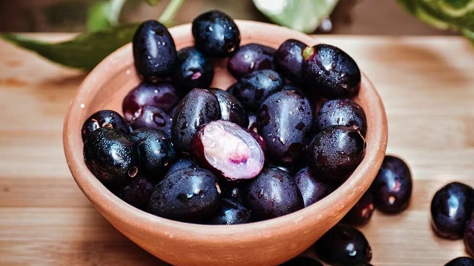 java plum juice to reduce belly fat ಹೊಟ್ಟೆಯ ಬೊಜ್ಜು ಕರಗಿಸಲು ನೇರಳೆ