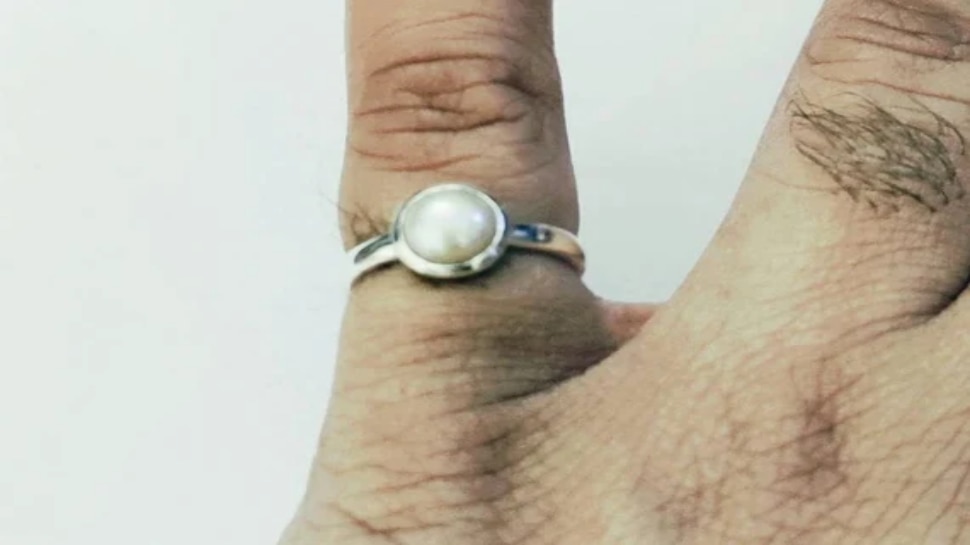  pearl Ring 