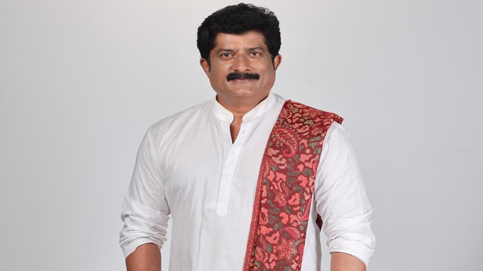 ವರ್ಷಗಳ ಬಳಿಕ "ಸುವರ್ಣ ಗೃಹಮಂತ್ರಿ"ಯ ಸಾರಥಿಯಾಗಿ ಕಿರುತೆರೆಗೆ ಎಂಟ್ರಿ ಕೊಟ್ಟ ನಟ ರವಿಶಂಕರ್