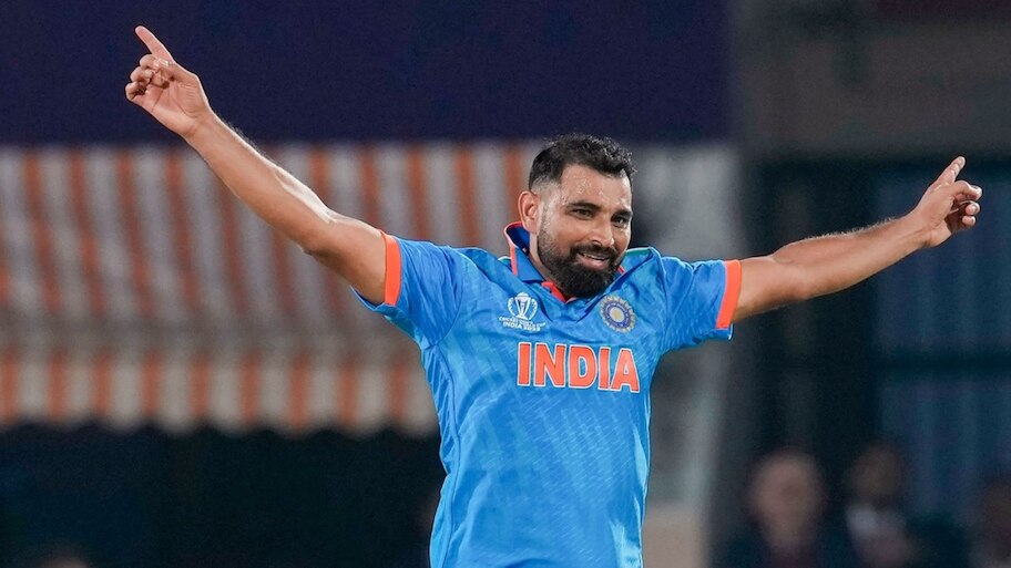 Do you know who are Mohammed Shami best friends in Team India? Not both ...
