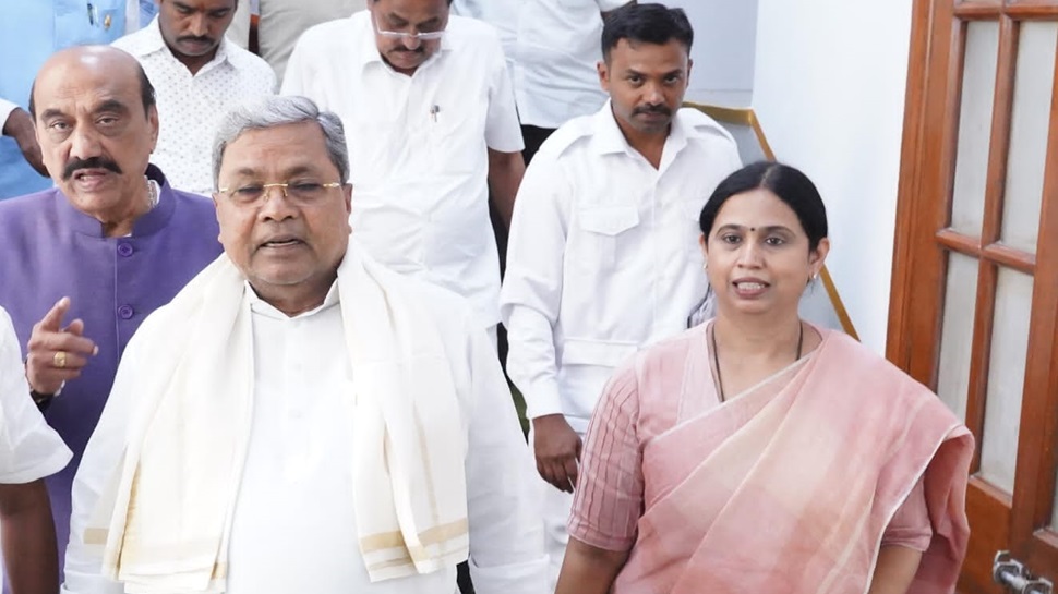 ನಾಳೆ ಸಿಎಂ ಜೊತೆಗೆ ಸಚಿವೆ ಲಕ್ಷ್ಮೀ ಹೆಬ್ಬಾಳ್ಕರ್ ಪ್ರವಾಸ ನಾಳೆ ಸಿಎಂ ಜೊತೆಗೆ ಸಚಿವೆ ಲಕ್ಷ್ಮೀ ಹೆಬ್ಬಾಳ್ಕರ್ ಪ್ರವಾಸ