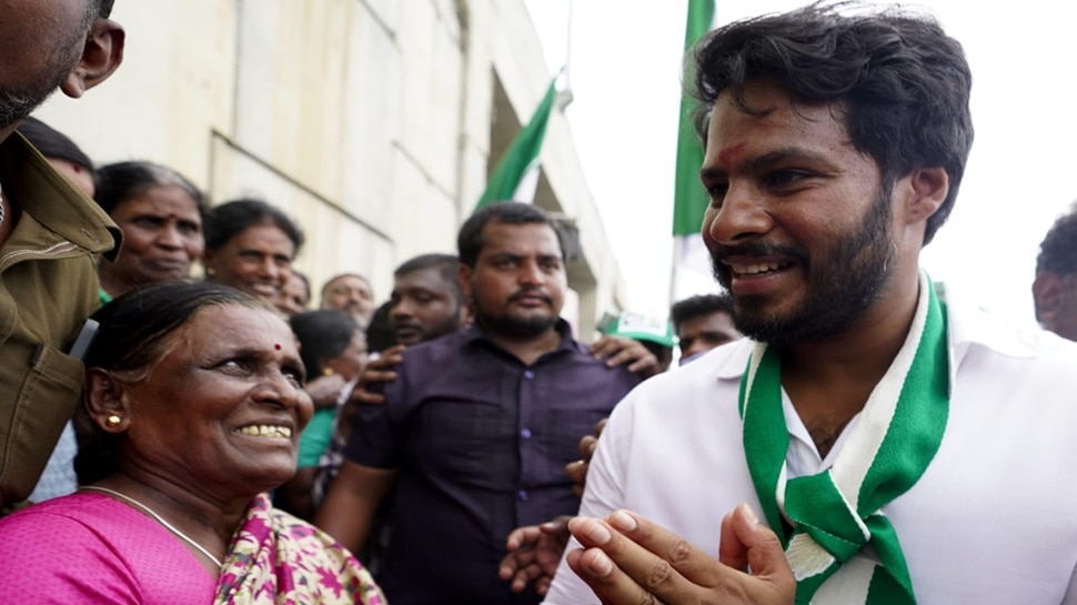 ಕಿಡಿಗೇಡಿಗಳು ಏನೇ ಮಾಡಿದರೂ ತಲೆಕೆಡಿಸಿಕೊಳ್ಳಬೇಡಿ: ಮೈಸೂರು ಚಲೋ ಪಾದಯಾತ್ರೆಯಲ್ಲಿ ಕಾರ್ಯಕರ್ತರಿಗೆ ನಿಖಿಲ್ ಕುಮಾರಸ್ವಾಮಿ ಸ್ಪಷ್ಟ ಸಂದೇಶ